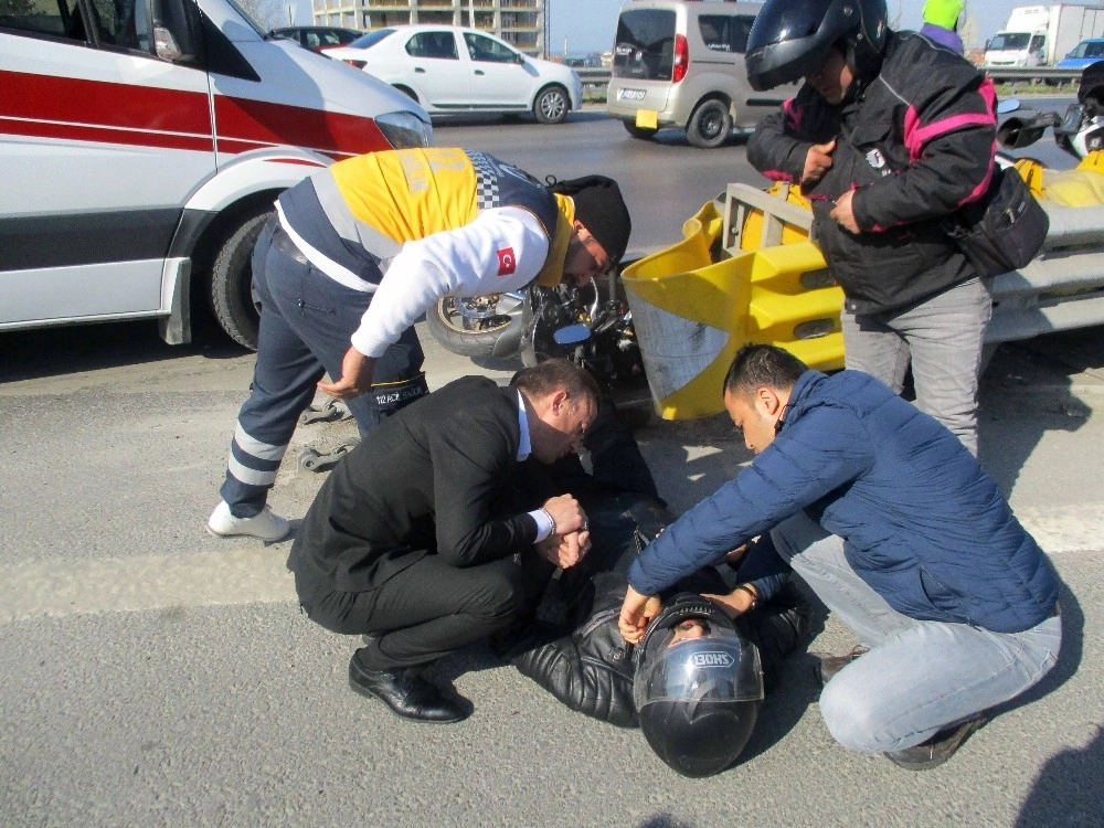 (Özel) Yaralı Motosiklet Sürücüsüne ‘Yardım Eli