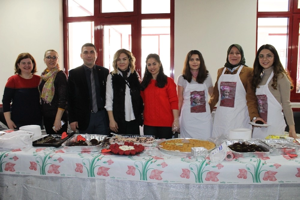 Gaün Hastanesinde Lösemili Çocuklar İçin Kermes