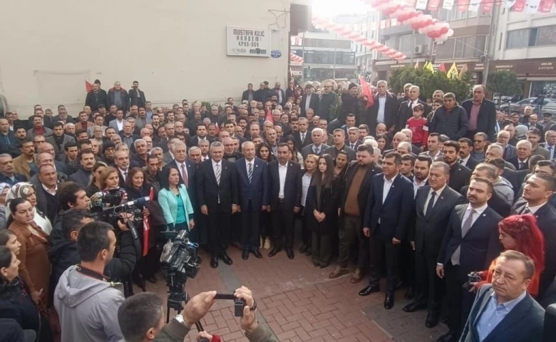 CHP Genel Başkan Yardımcısı Salıcı: Balık baştan kokmuş