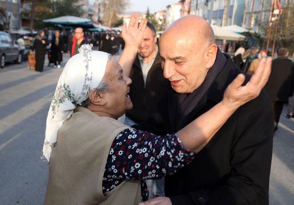 Keçiören Belediye Başkanı Turgut Altınok, Vatandaşla Buluştu