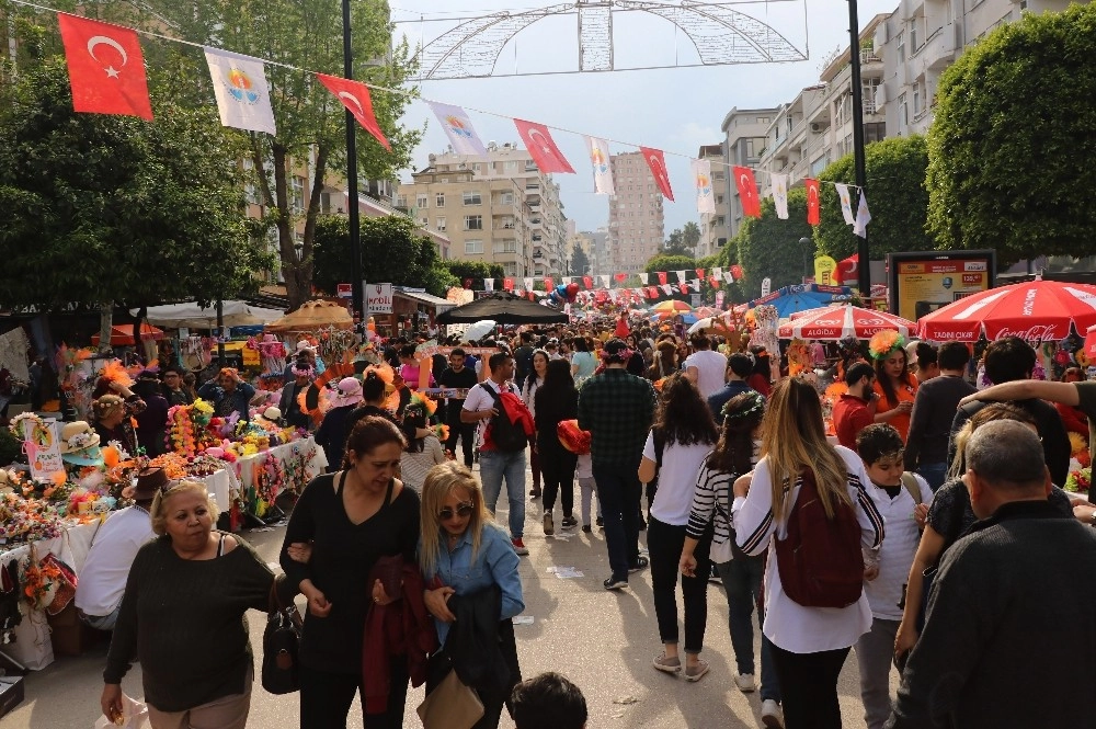 Adanada Portakal Çiçeği Karnavalı Coşkusu