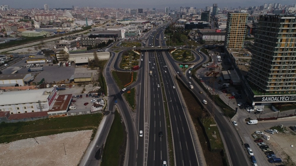 Büyük Göç Nedeniyle Kapatılan Tüm Yollar Açıldı