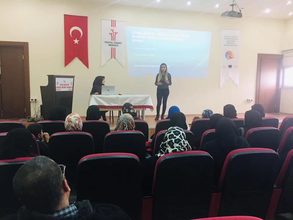 "kişisel Hijyen" Ve "otizm Farkındalık Eğitimi" Verildi