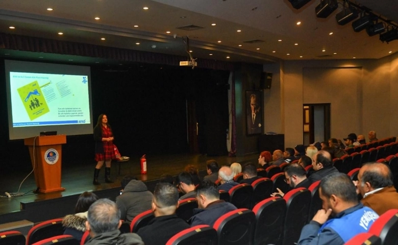 Yenişehir Belediyesinden personele afet farkındalık eğitimi