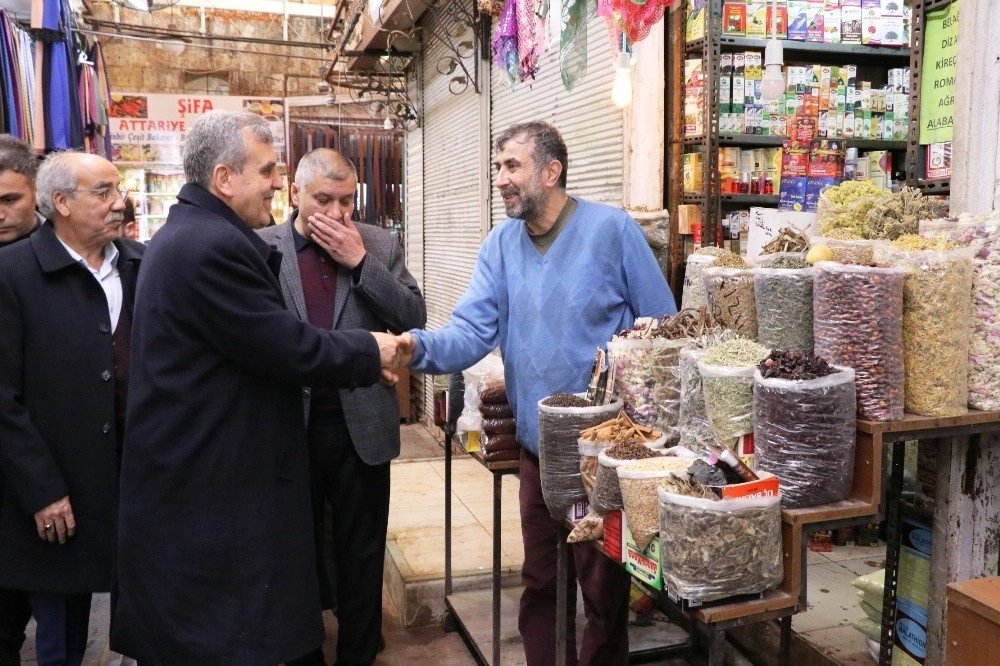 Beyazgül, Teşekkür Turuna Esnaf Ziyareti İle Başladı