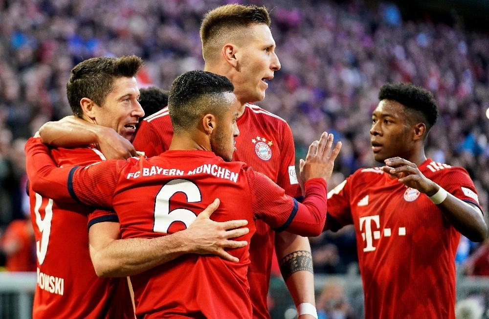 Almanya'da Bayern Münih Liderliği Aldı