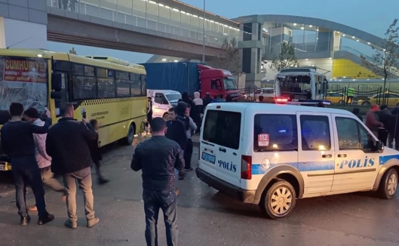 Gaziantep'te zincirleme kaza: 12 yaralı