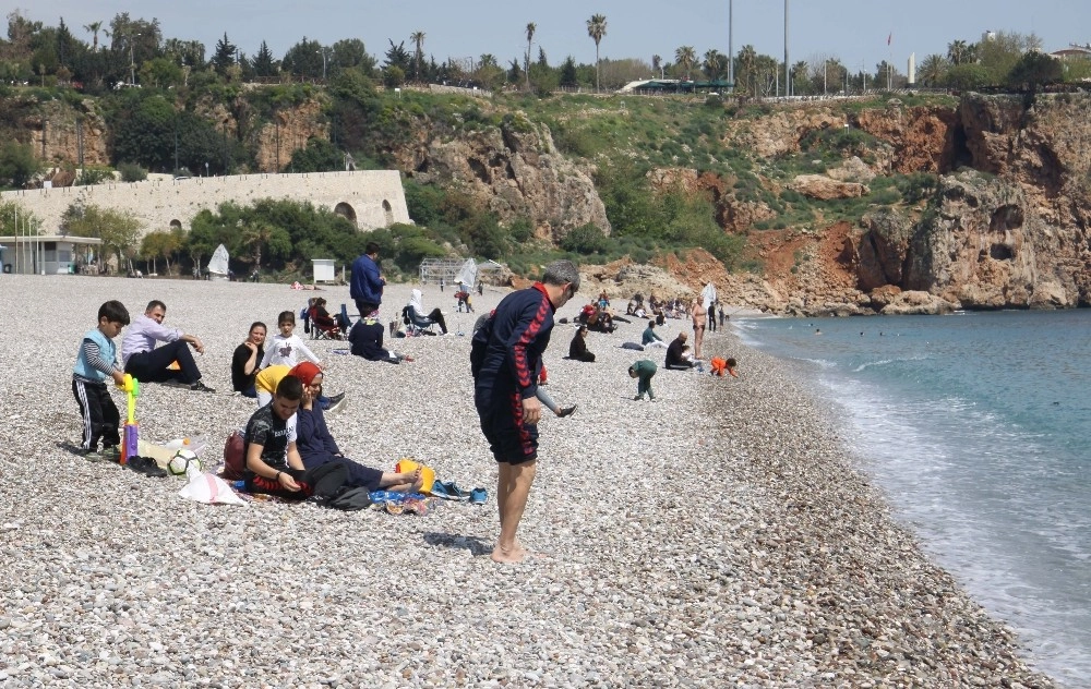 Antalyada Sezon Erken Başladı