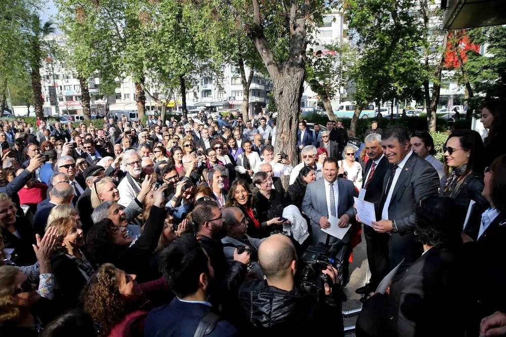 Karşıyakada Cemil Tugay Dönemi Başladı