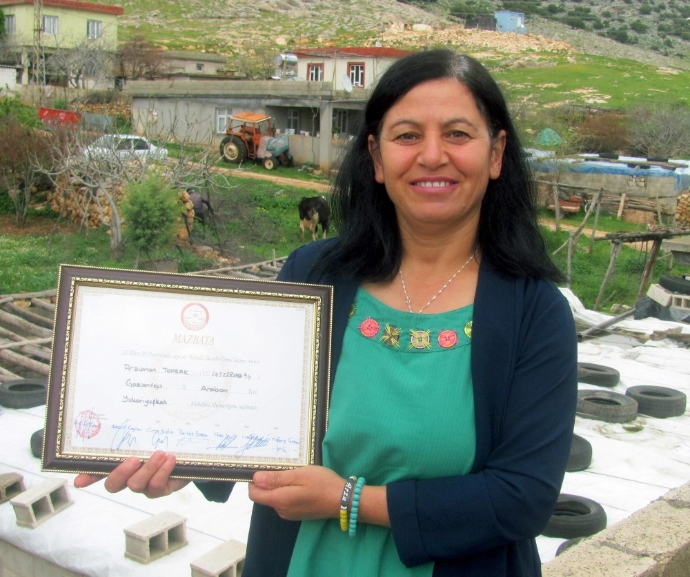 Annesine Bakabilmek İçin Liseyi Terk Eden Kadın Muhtar Oldu