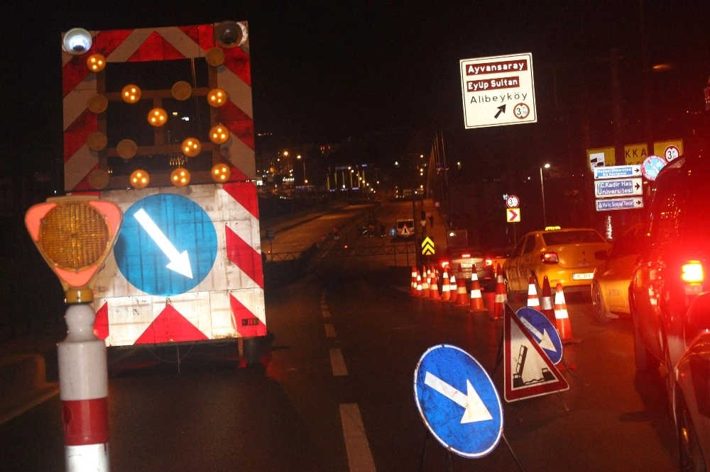 Atatürk Köprüsü Trafiğe Kapatıldı