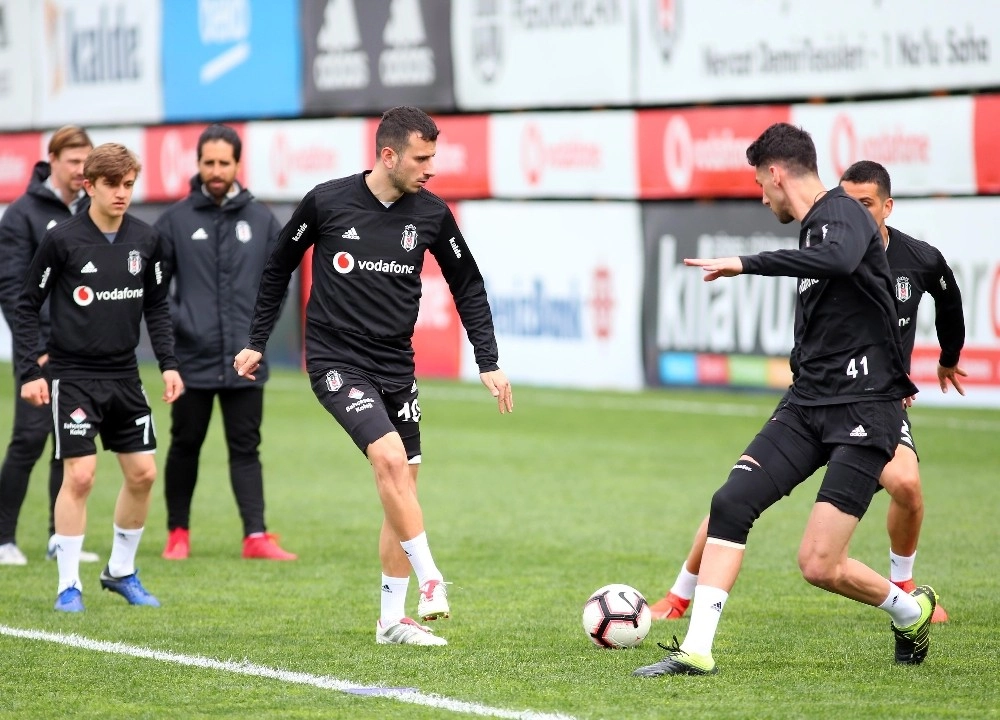 Beşiktaş, Başakşehir Hazırlıklarına Başladı