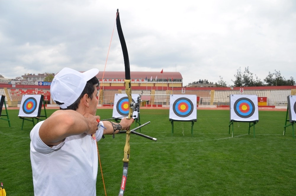 Kahramanmaraşta Okullar Arası Okçuluk Şampiyonası