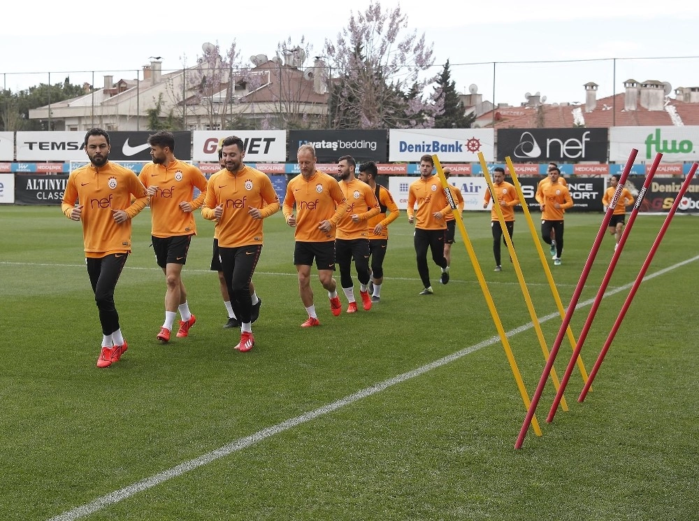 Galatasaray Derbi Startını Verdi