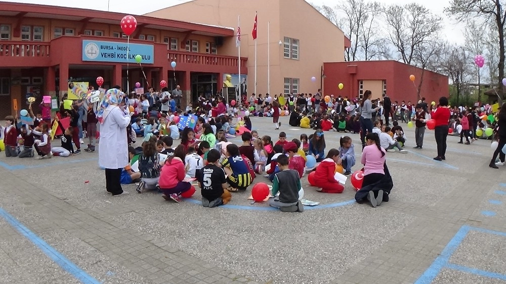 (Özel) "okulda Kurt Var" İhbarı Polisi Harekete Geçirdi...gerçek Kısa Sürede Ortaya Çıktı