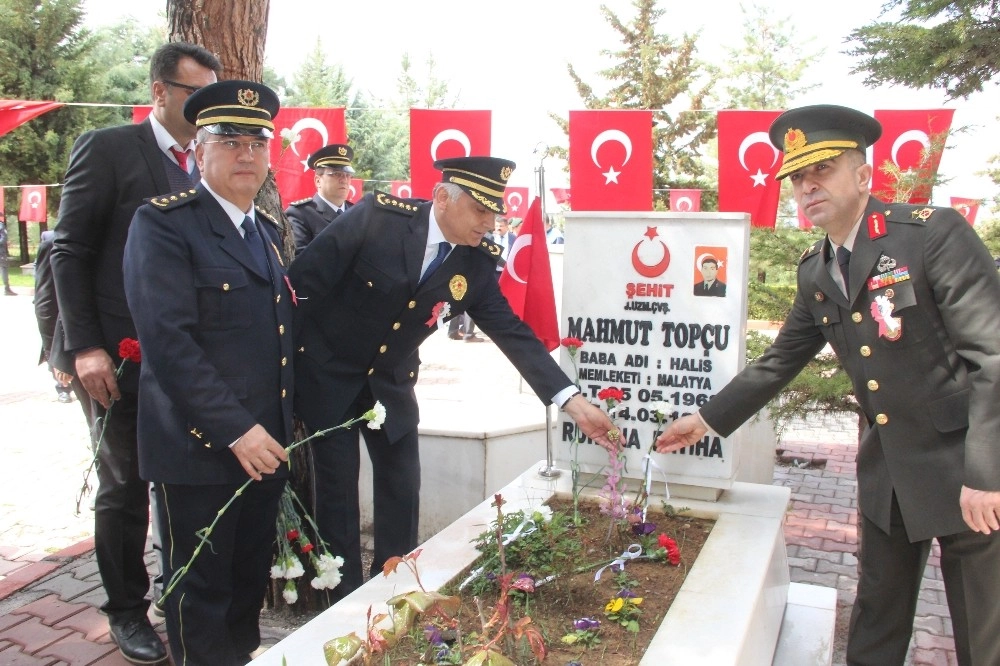 Polis Haftasında Şehit Polisler Anıldı