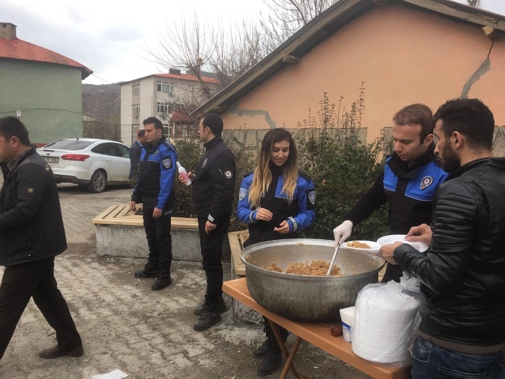 Çukurcada Şehit Polisler İçin Mevlid-İ Şerif Okutuldu