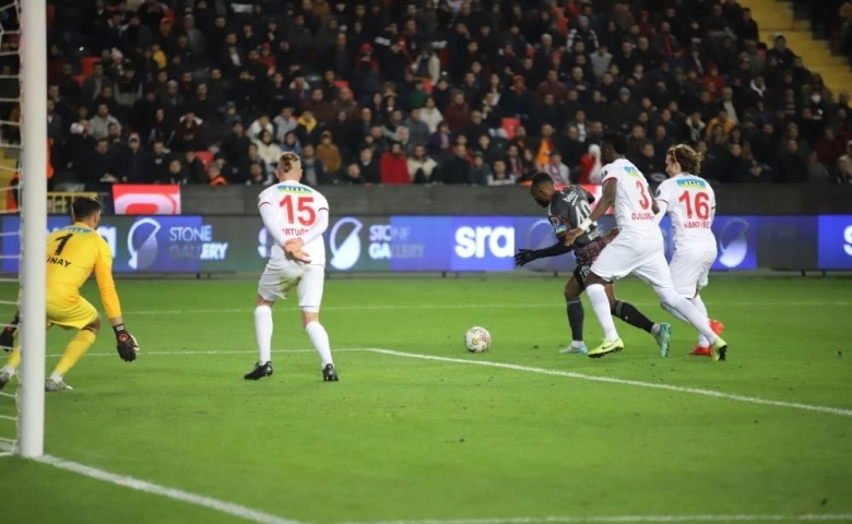 Gaziantep FK: 1 - Beşiktaş: 1