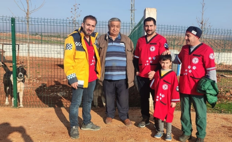 Gönüllü Veterinerler’den CAHİDE’ye destek