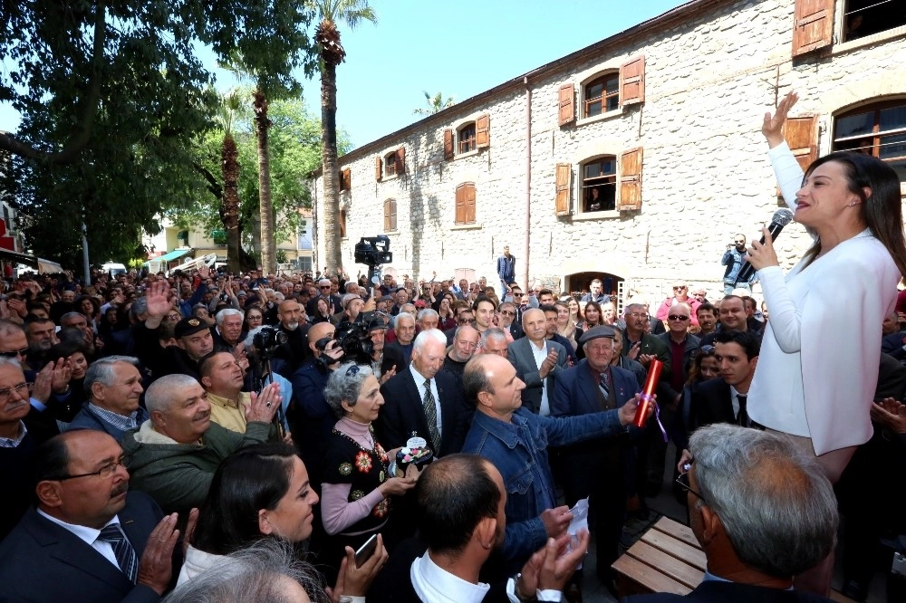 Sengel, Mazbatasını Alarak İlk Kadın Başkan Oldu