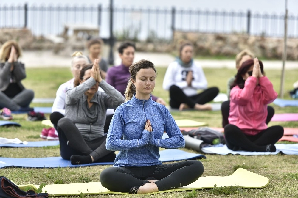 Muratpaşalı Kadınlar, Spor Yaparak Çevre Festivaline Davet Etti