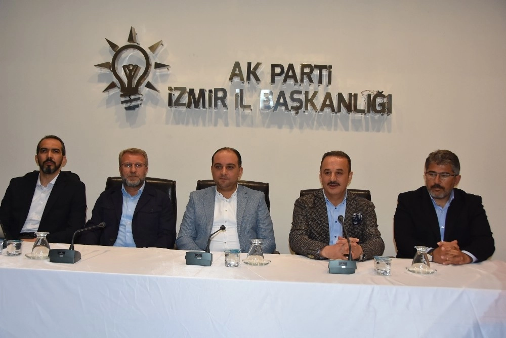 Ak Parti İzmirde Temayül Yoklaması Başladı