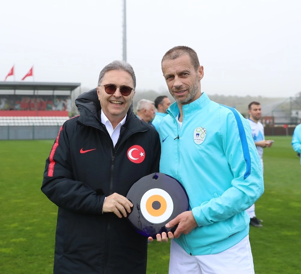 Aleksander Ceferinden Tff Başkanı Hüsnü Güreliye Ziyaret