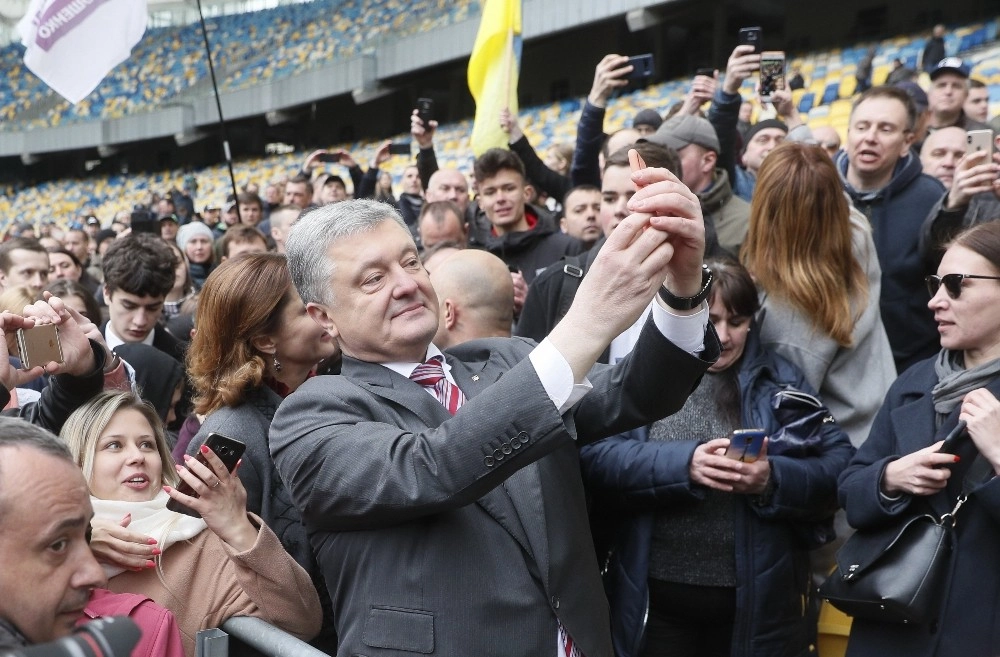 Poroşenkonun Halk Önünde Tartışmaya Davet Ettiği Zelenskiy Gelmedi