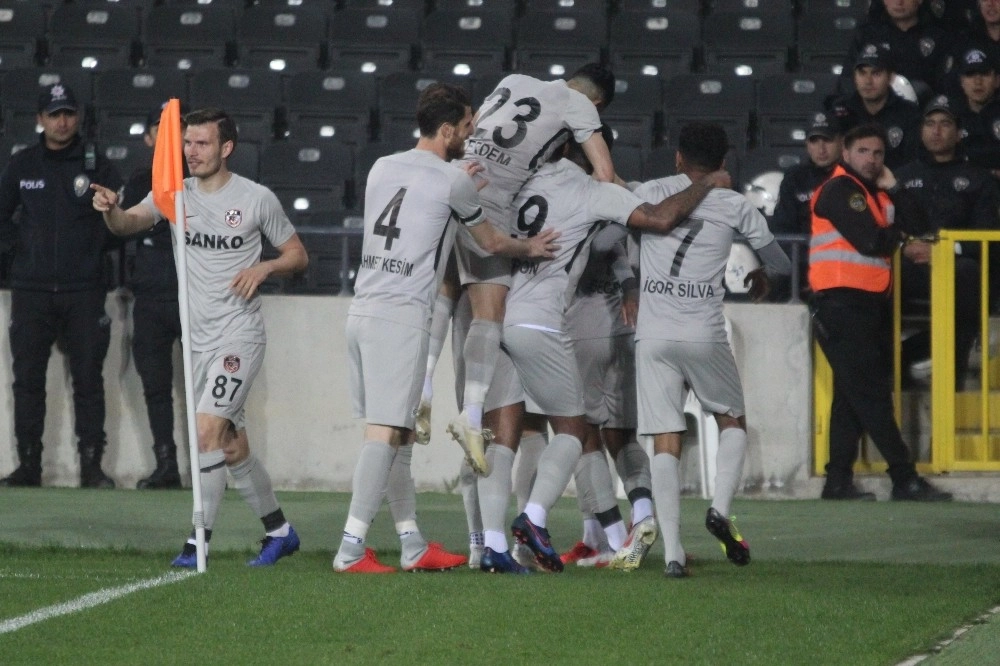 Gazişehir Gaziantep: 4 - Adanaspor: 1