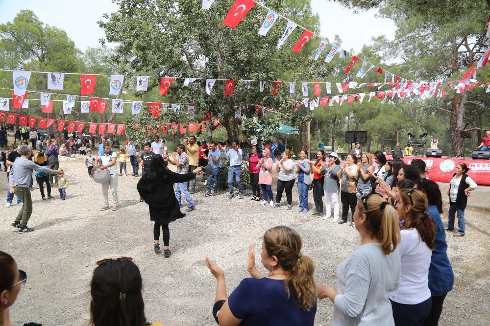 Mezitli Belediyesi Çalışanları Piknikte Buluştu