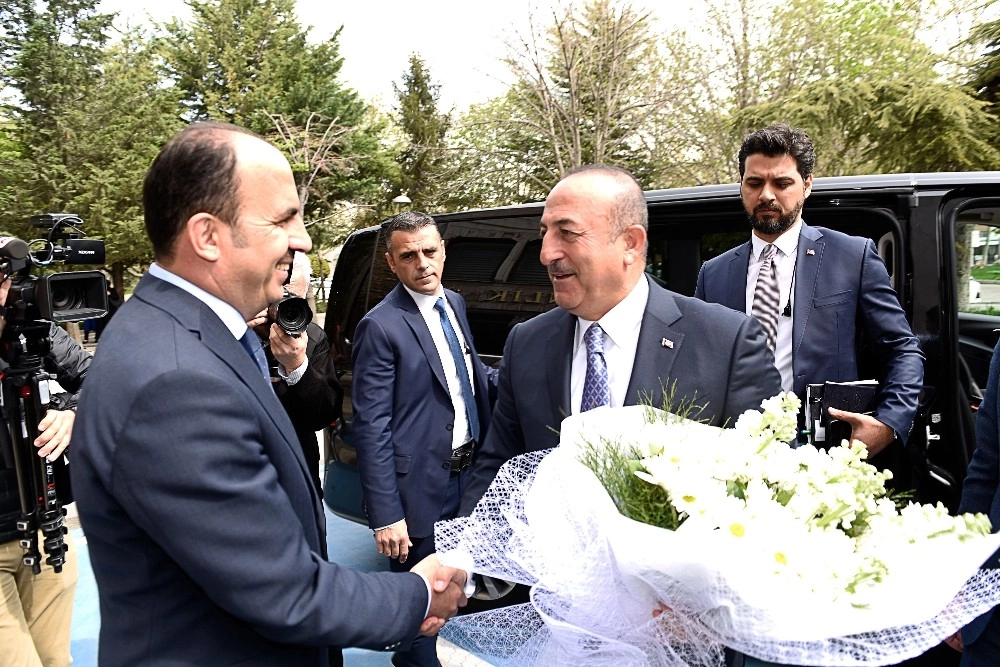 Dışişleri Bakanı Çavuşoğlundan Büyükşehire Ziyaret