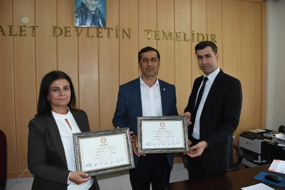 Hdpden Nusaybin Belediye Başkanı Seçilen Nergiz, Mazbatasını Aldı