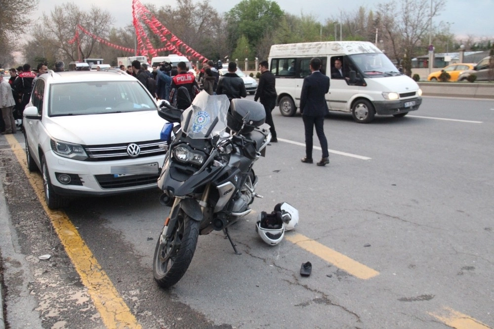 Başkentte Yunus Ekibi Kaza Yaptı: 1 Polis Yaralı