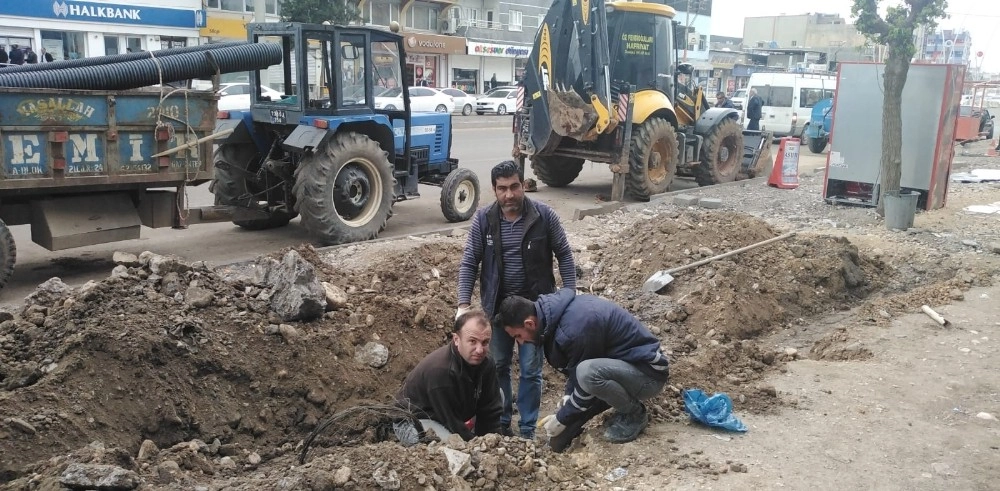 Silopi Belediyesince Kanalizasyon Boru Hattı Arızaları Giderildi