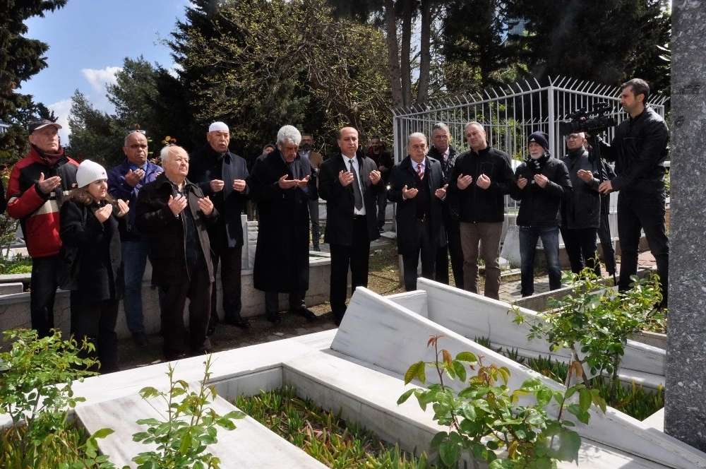 Hakkı Yeten Kabri Başında Anıldı