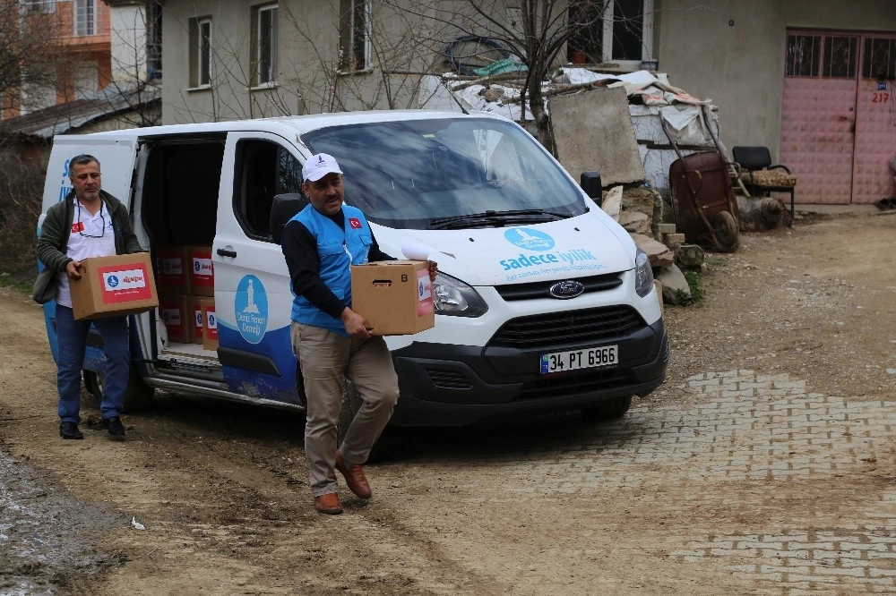 Binlerce Aileye Ramazan Ayı Öncesi Gıda Kolisi Desteği