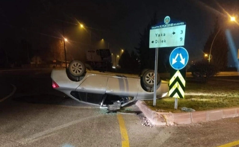 Takla atan otomobil ters döndü: 4 yaralı