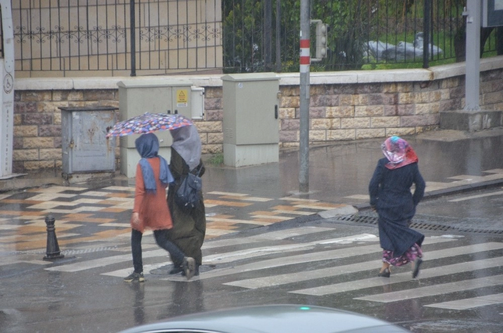 Kahramanmaraşta Sağanak Etkili Oldu