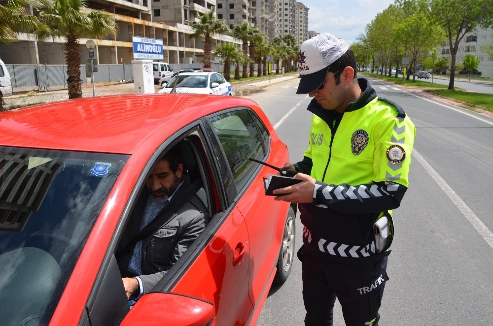 Kahramanmaraşta Emniyet Kemeri Denetimi