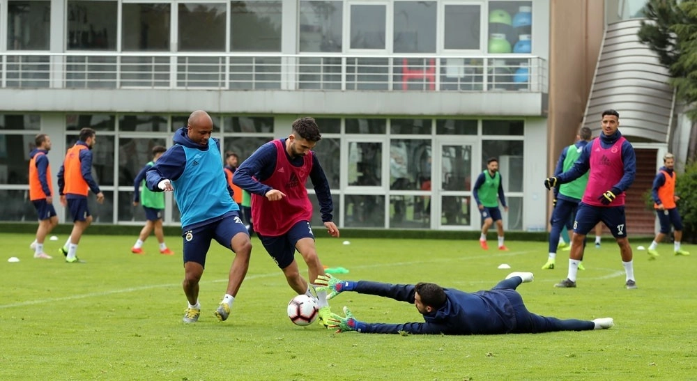 Fenerbahçede Alanyaspor Maçı Hazırlıkları Devam Ediyor