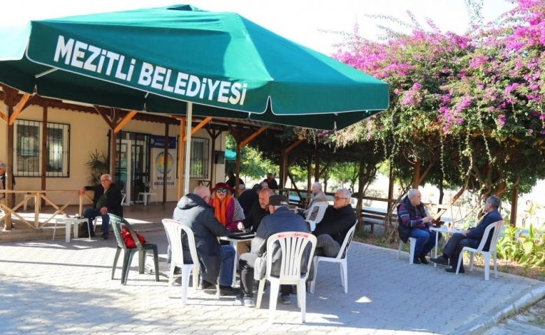 Başkan Neşet Tarhan: "Emeklilerin istediği yaşamı sunmak için çalışıyoruz"