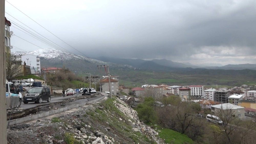 Kulpu Önce Sağanak Sonra Dolu Vurdu