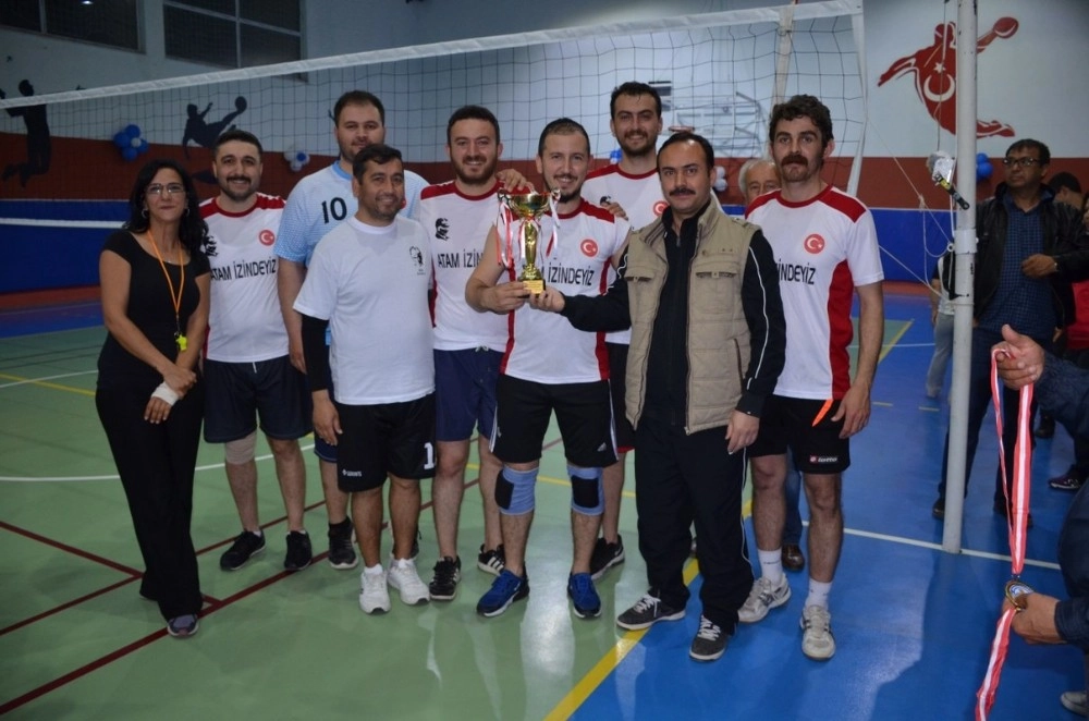 Bozyazıda Kurumlar Arası Voleybol Turnuvası Sona Erdi