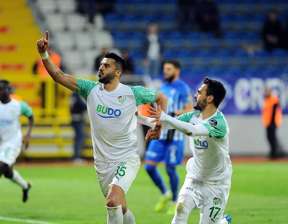 Bursaspor Penaltı Şansızlığını Kırdı