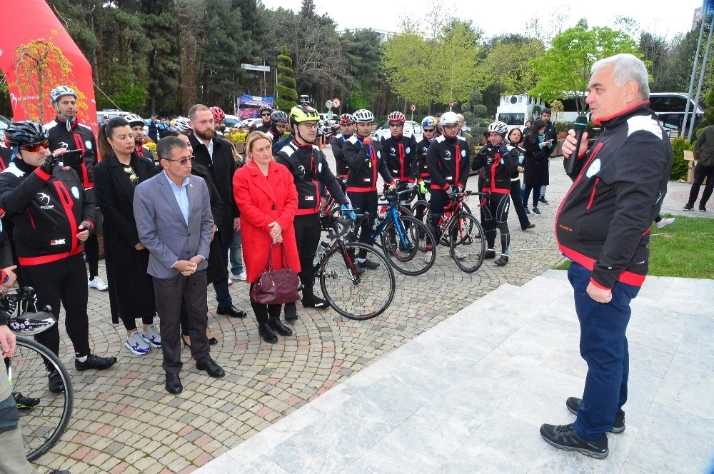 Beylikdüzünün Kırlangıçları Şehitler İçin Pedal Çevirecek