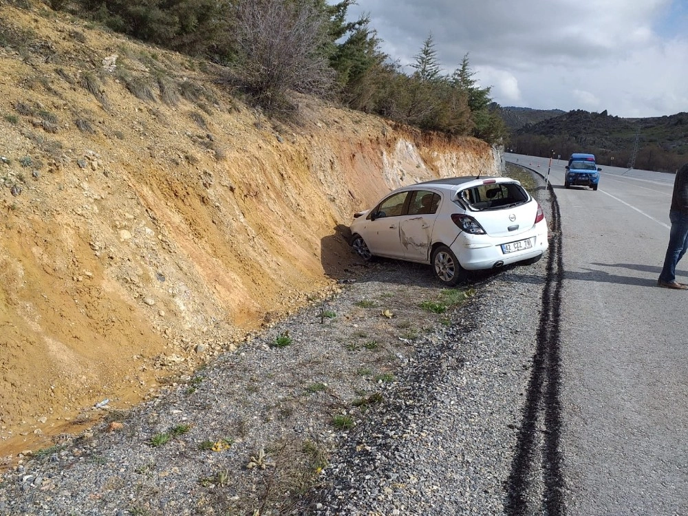 Konyada Trafik Kazası: 2 Yaralı