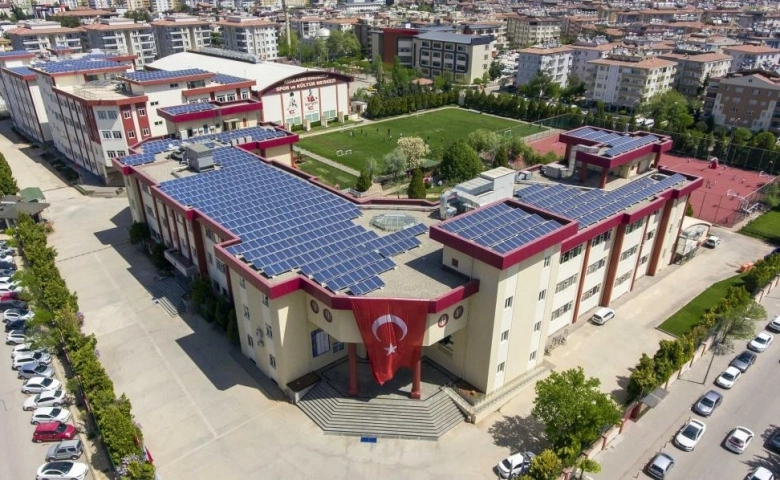 SANKO Okulları enerjisini güneşten karşılıyor