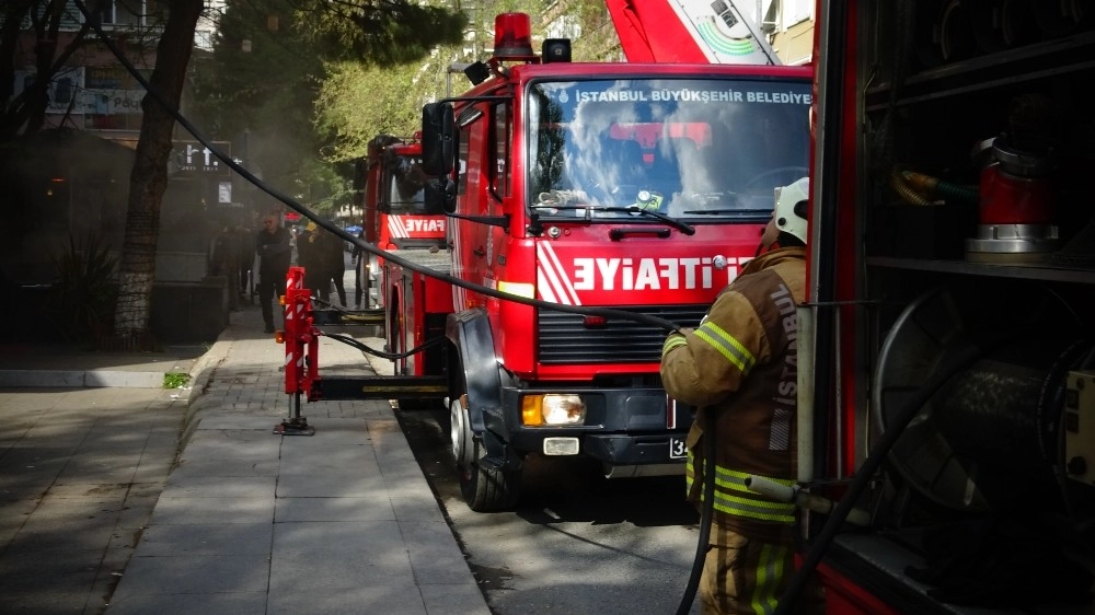 Bağdat Caddesinde Restoranda Yangın Paniği