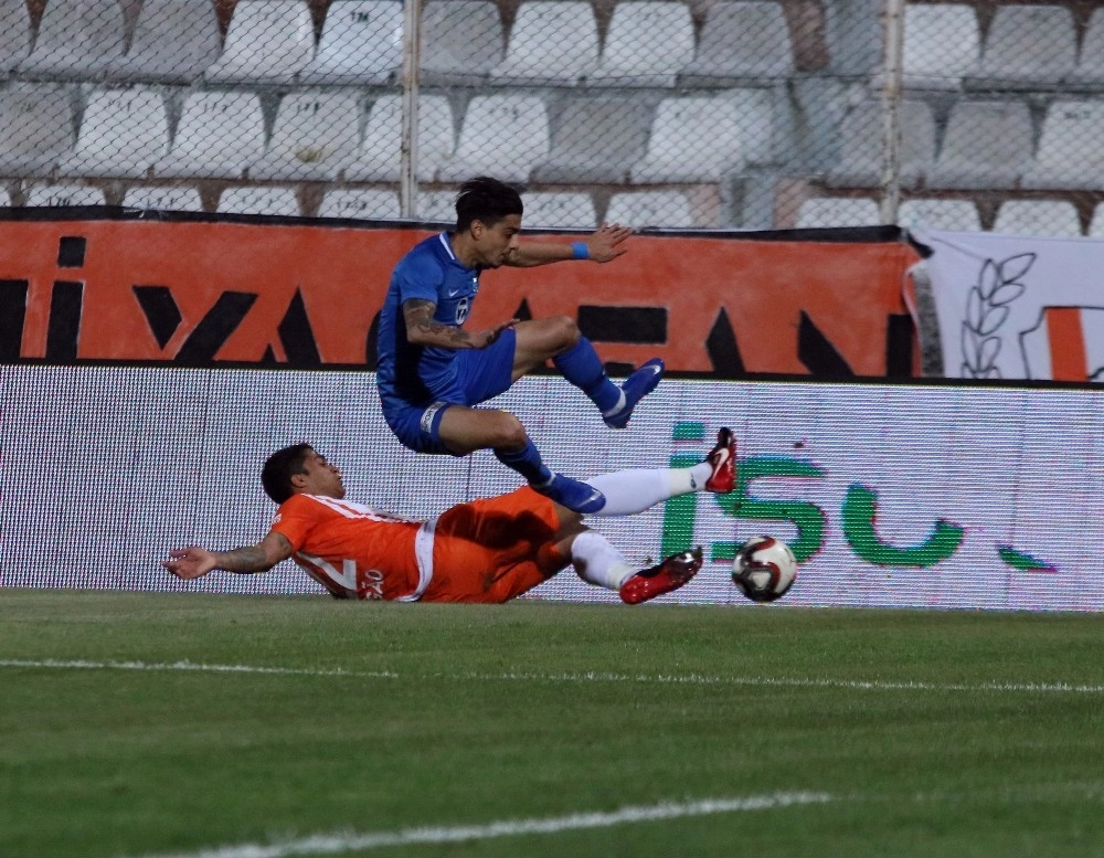 Spor Toto 1. Lig: Adanaspor: 0 - Adana Demirspor: 0 (İlk Yarı Sonucu)