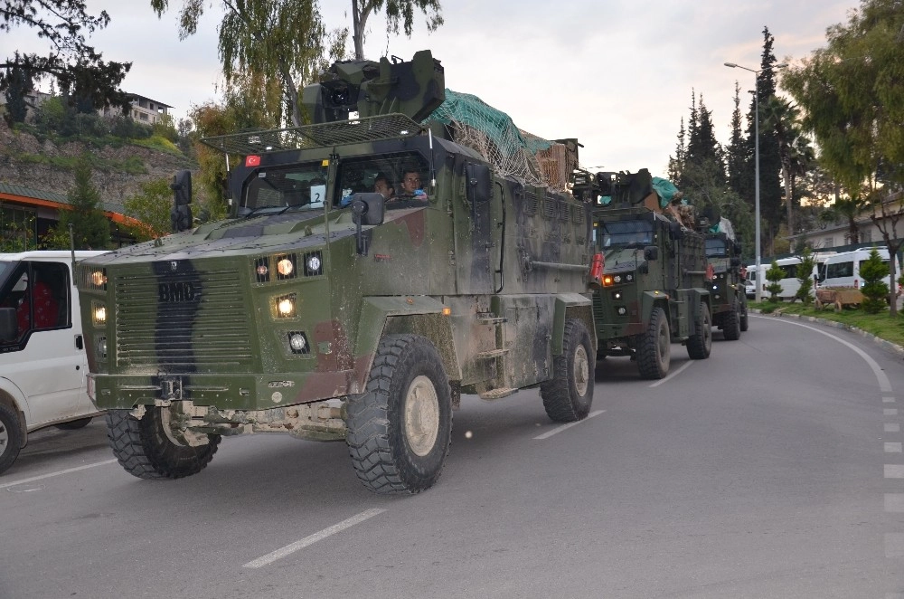 Sınıra Askeri Sevkıyat